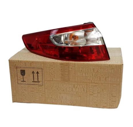 Lampa stop stanga pe aripa Renault Fluence 265552802R