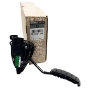 Pedala acceleratie Renault Master 8200724059